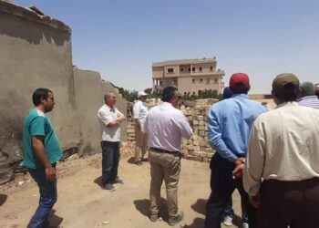 علي : يترأس حملة لحصر مخالفات البناء بجمعية أحمد عرابي التعاونية الزراعية تمهيداً لإزالتها.