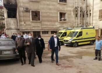 محافظ كفرالشيخ ينتقل لمستشفي الصدر اثر حريق ويطمئن علي الحالات المرضيه.