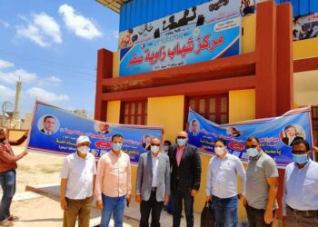 دومة ” بتوريد  “١٥٠٠ ” شجرة  كدفعة اولى و  “٢٥٠٠” شجرة من مبادرة هنجملها