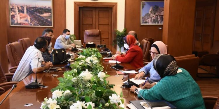 نائب المحافظ يتابع سير العمل فى مشروعات تطوير حى الضواحى .