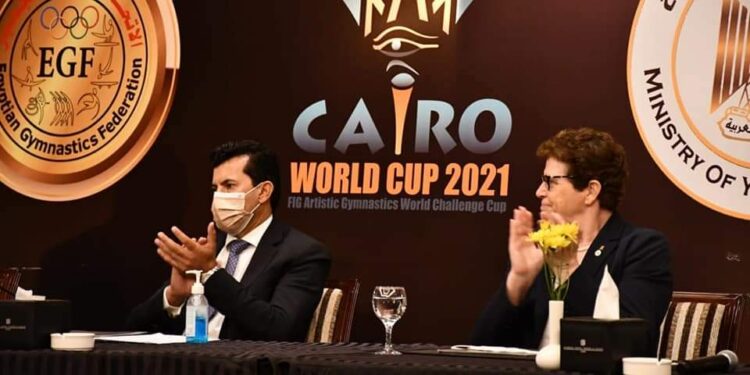 وزير الرياضة يشهد المؤتمر الصحفي لكأس العالم للجمباز الفني.