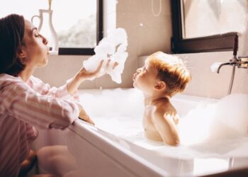 طريقة صنع الشامبو الخاص بك في المنزل.