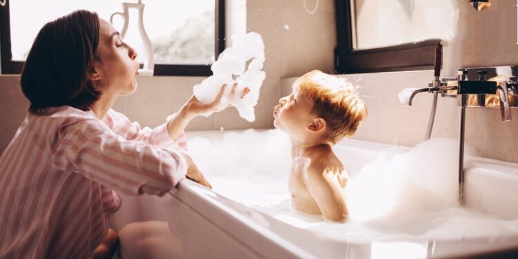 طريقة صنع الشامبو الخاص بك في المنزل.