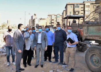 محافظ الغربية يتابع أعمال الرصف والتطوير بطنطا
