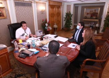 وزير التعليم العالي يناقش سبل التعاون مع المدير التنفيذي للأكاديمية الوطنية للتدريب