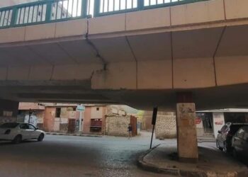 محافظ أسيوط يطمئن المواطنين على سلامة كوبرى الهلالى