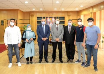 تكريم ثلاثة طلاب