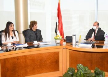 لقاء ليلى بنس