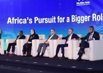 وزير الطيران المدني