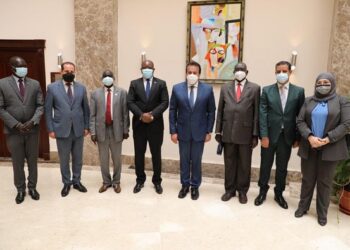 بحث سبل تعزيز التعاون