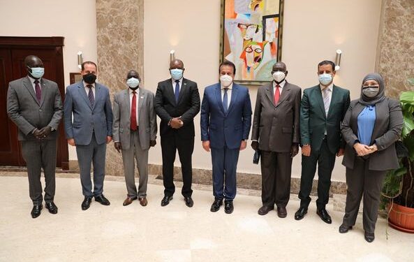 بحث سبل تعزيز التعاون