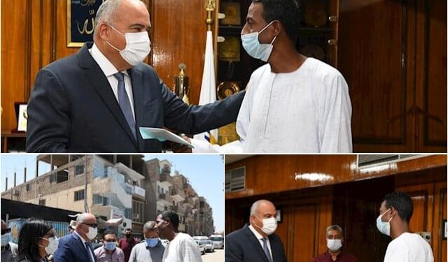 محافظ قنا يكرم