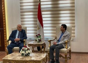 وزير الشباب والرياضة يستقبل نظيره الفلسطيني بمطار القاهرةع