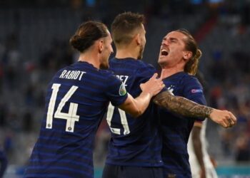 فرنسا تهزم ألمانيا بأقدام ألمانية في قمة الجولة الأولى من اليورو