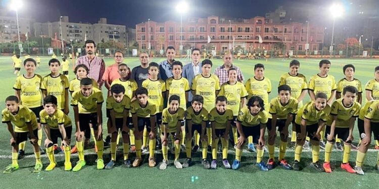 وزير الشباب والرياضة ورئيس الاتحاد الدولي للصحافة العربية في زيارة لأكاديمية DS الإسبانية