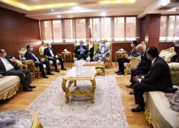 محافظ الغربية يستقبل نائب رئيس جهاز حماية المستهلك