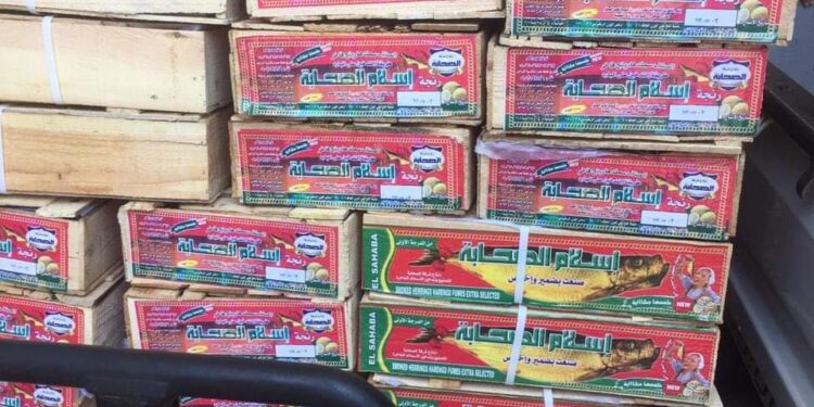 ضبط العديد من القضايا التموينية والغش التجاري بدائرة قسم شرطة كفر الزيات غربية.