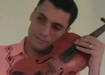 عندما يبكي الكمان وبكي معه الملايين.