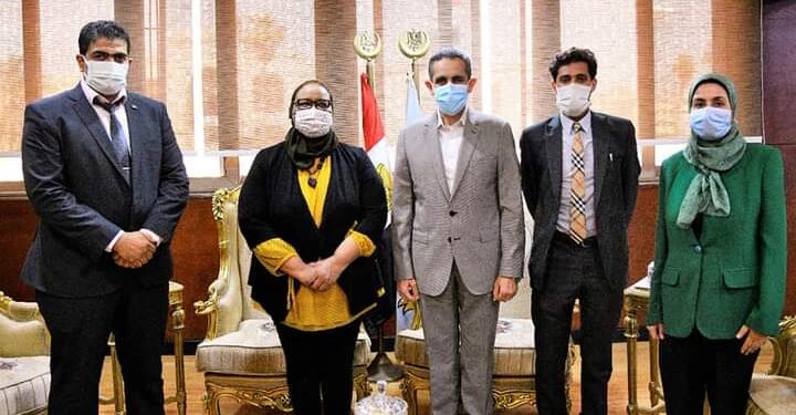 محافظ الغربية يستقبل وفد وزارة التنمية المحلية لافتتاح مقر وحدة السكان بديوان عام المحافظة