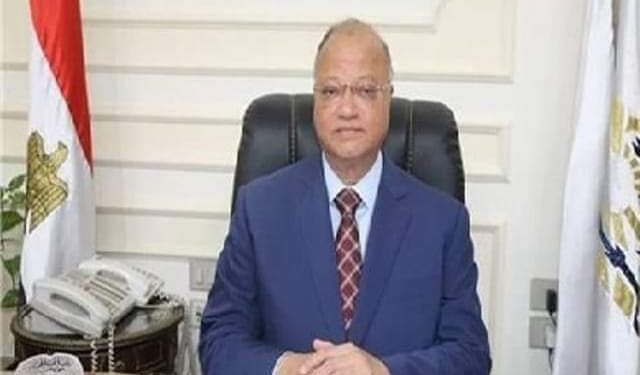 محافظ القاهرة  يوجه رؤساء الاحياء بسرعة ازالة شكاوي الرصف