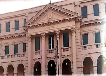 مدبولي : يستعرض أعمال تطوير الشهر العقاري والتوثيق والخدمات المُميكنة المستحدثة.