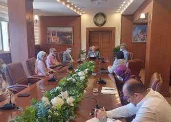 محافظ بورسعيد يتابع سير العمل فى تطبيق منظومة حصر الأصول العقارية بمحافظة بورسعيد .