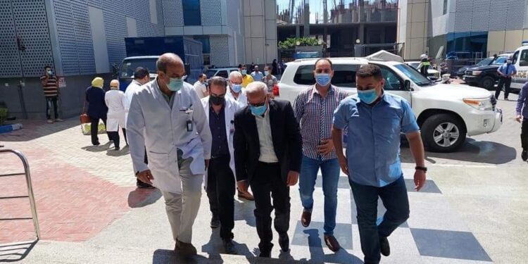 الغضبان : يتابع سير العمل بمستشفى السلام ببورسعيد.