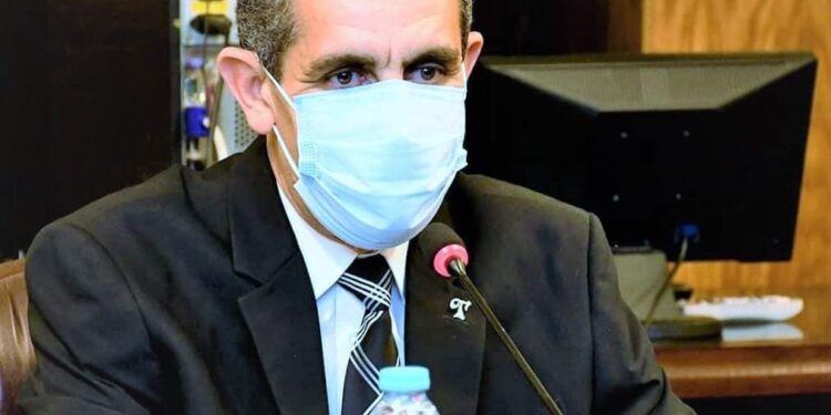 تحرير ٢٠٩ محضر عدم ارتداء كمامة وتطهير ٢٤٣ منشأة.