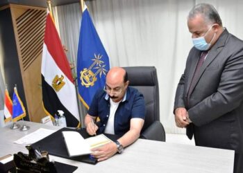 محافظ أسوان يعتمد نتيجة الشهادة الإعدادية بنسبة نجاح 80.3 %