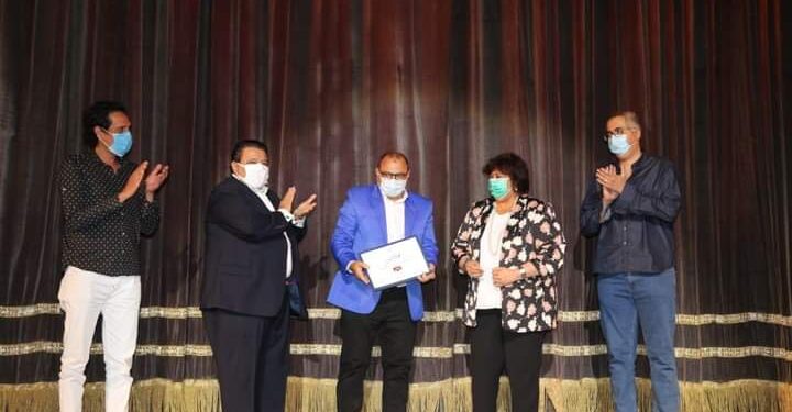 “وزيرة الثقافة ” تسلم شهادات تخرج ابدأ حلمك الثالثة و تدشن الرابعة