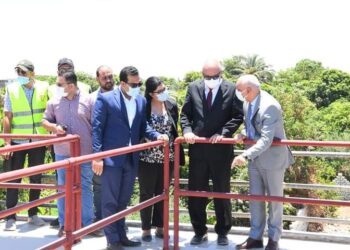 محافظ قنا يتابع أعمال والتجديد بمحطة مياه السلامية بنجع حمادي