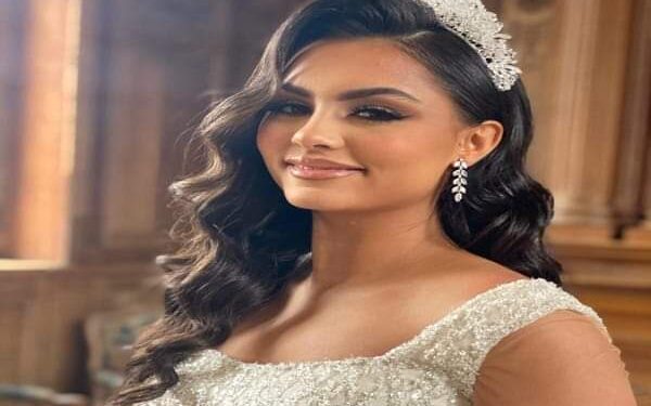 سر تألق النجمات العالميات بلمسات خبيرة التجميل سكينة تنحيرت