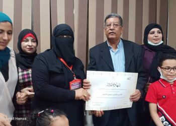 جائزة ساويرس للقصه القصيرة لابن دمياط الكاتب والأديب والناقد الروائي سمير الفيل.