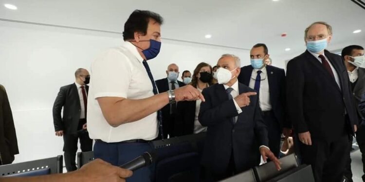 وزير التعليم العالي وسفير الاتحاد الأوروبي يتفقدان مقر مؤسسة الجامعات الاوروبية بالعاصمة الإدارية الجديدة