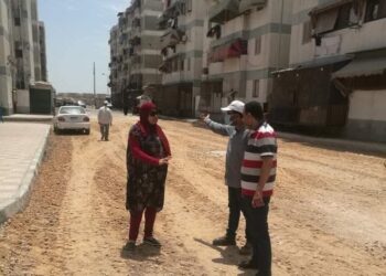 الغضبان : تواصل خطة أعمال رصف وتجميل الطرق الداخلية بمنطقة فاطمة الزهراء بالضواحى .