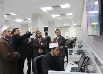 مرصد الأزهر لمكافحة التطرف « يفك شفرات داعش ويحارب دعايتها “