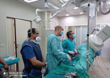 المشروعات الإنشائية بمستشفيات جامعة أسوان تسير علي قدم وساق