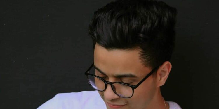 عشق البنات و النصب باستخدام أحدث طرق التكنولوجيا