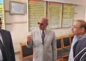 وكيل مديرية التربية والتعليم بكفرالشيخ يتفقد استراحات مراقبي الثانوية العامة بسيدي سالم