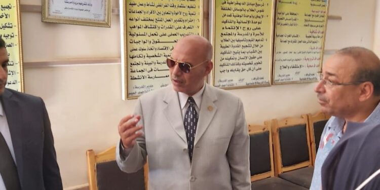 وكيل مديرية التربية والتعليم بكفرالشيخ يتفقد استراحات مراقبي الثانوية العامة بسيدي سالم
