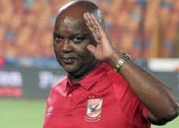 مع اهلى موسيمانى