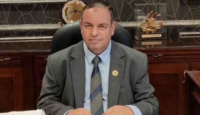 جمارك سفاجا تضبط 14 محاولة تهرب جمركى لعدد من الأسلحة البيضاء والهواتف المحمولة