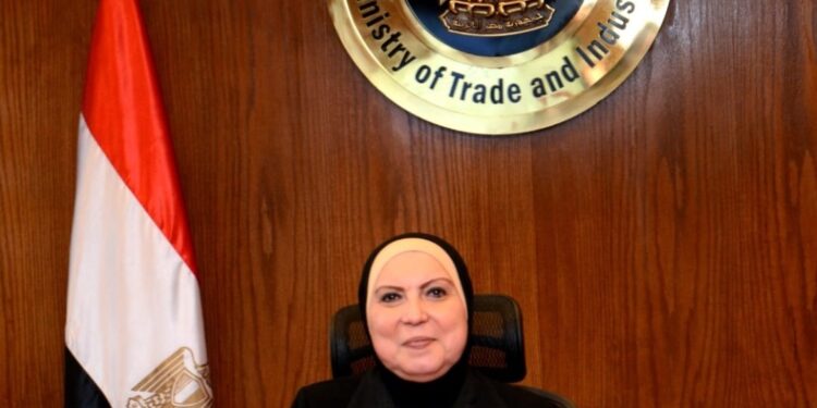 "عبد الروؤف أحمدى " الحملات تستهدف متابعة إلتزام المصانع بتطبيق معايير الجودة على منتجاتها لزيادة قدرتها التنافسية داخل السوقين المحلى والخارجى