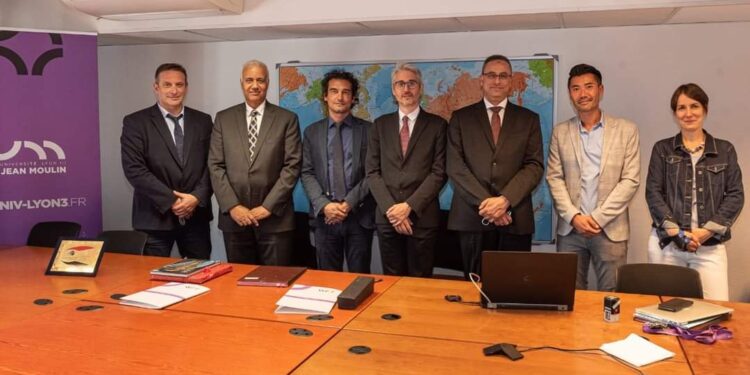 التعليم العالي: توقيع اتفاقية شراكة بين جامعتي العلمين وليون 3 الفرنسية.
