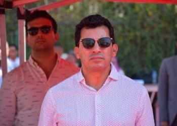 وزير الرياضة يهنئ الأهلي