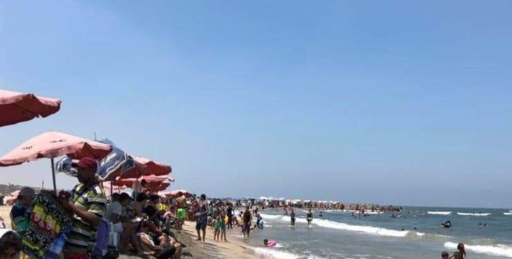 توافد أهالي كفر الشيخ على الحدائق والمنتزهات والرحلات النيلية في أول أيام عيد الأضحى