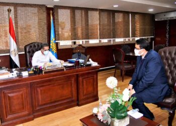 محافظ الغربية يتابع استعدادت مديرية التربية والتعليم لامتحانات الثانوية العامة