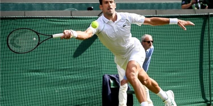 نوفاك جوكوفيتش المصنف الأول على العالم يتخطى الأمريكي دينيس كودلا إلى الدور الرابع في ويمبلدون