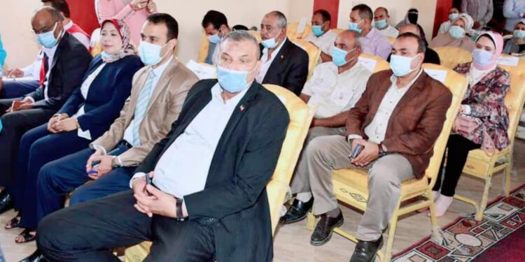 وكيل زراعة الفيوم يشارك في الاجتماع التنفيذى بمجلس مدينة ابشواي