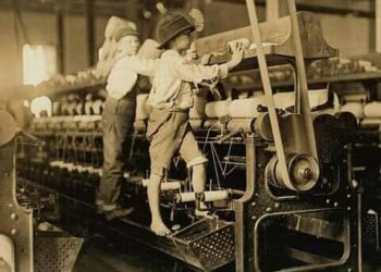 لدغة التنشئة الاجتماعية